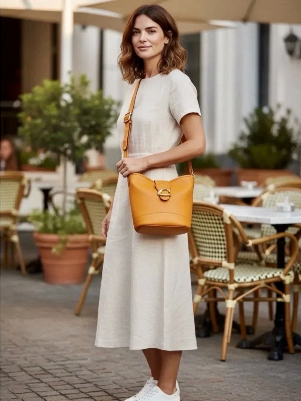 Coach Classic Tali Bucket Crossbody / Shoulder Bag – Canyon Glove-Tan Leather
